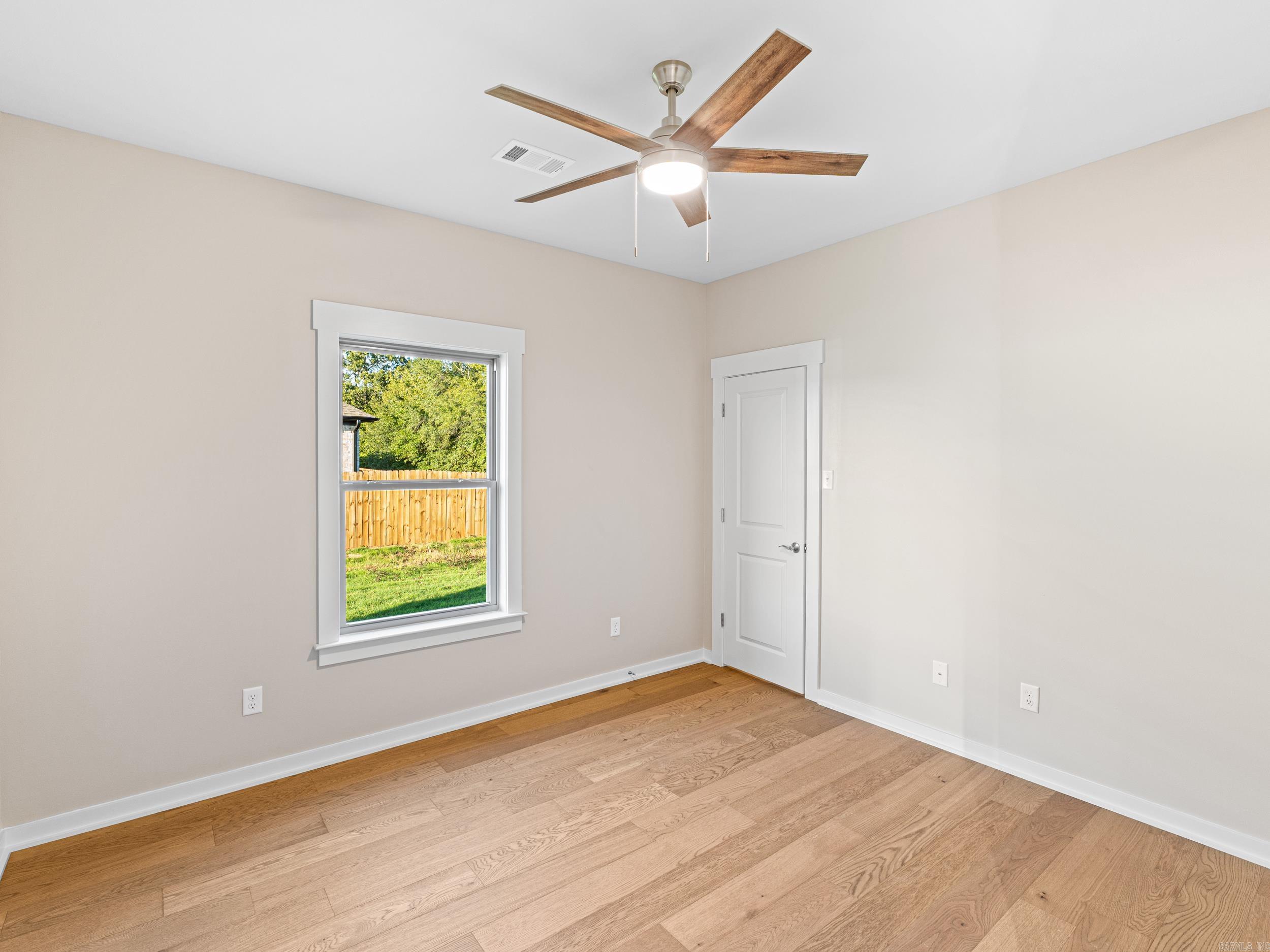 2344 Lakewood Circle