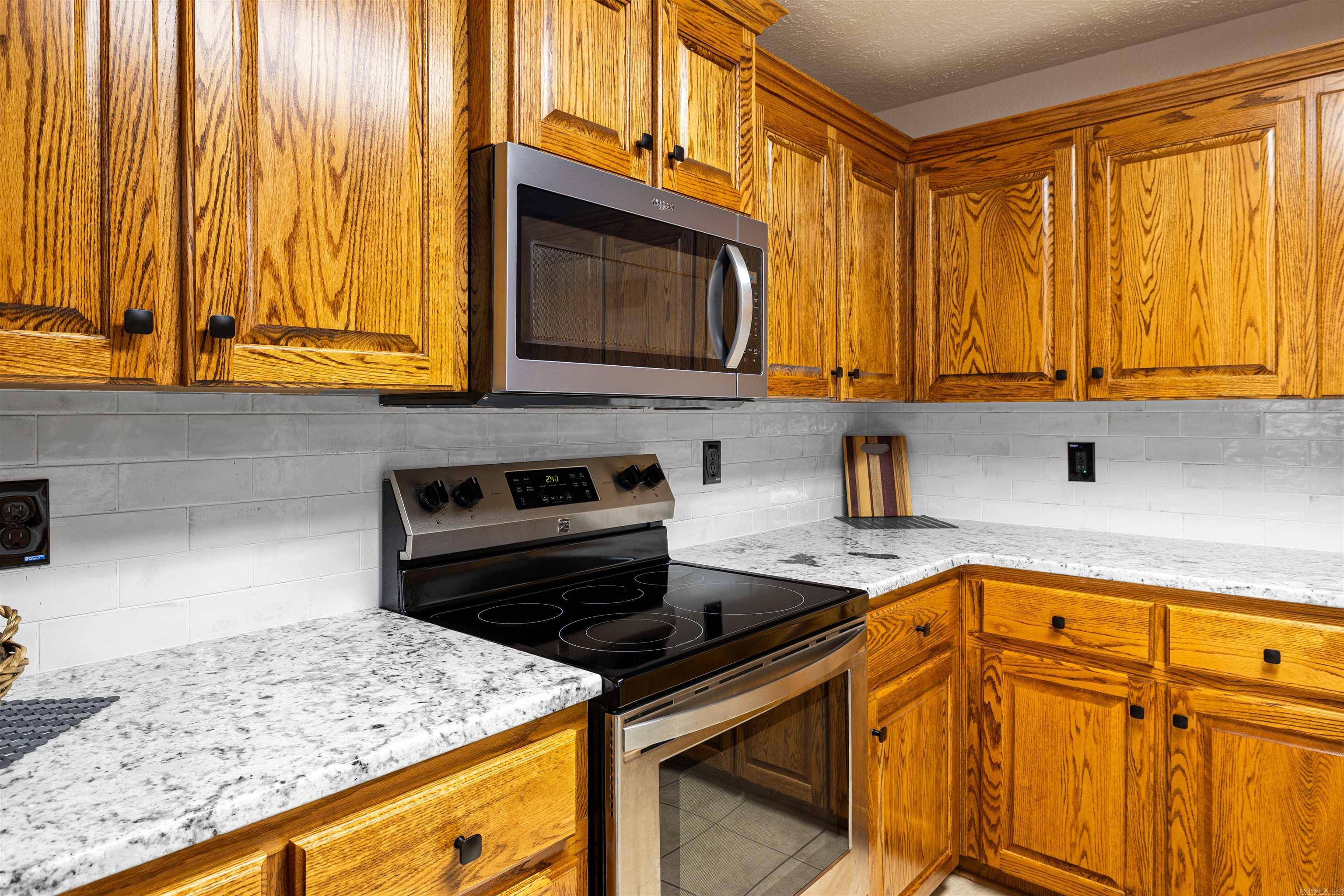 2415 Versailles Dr Drive