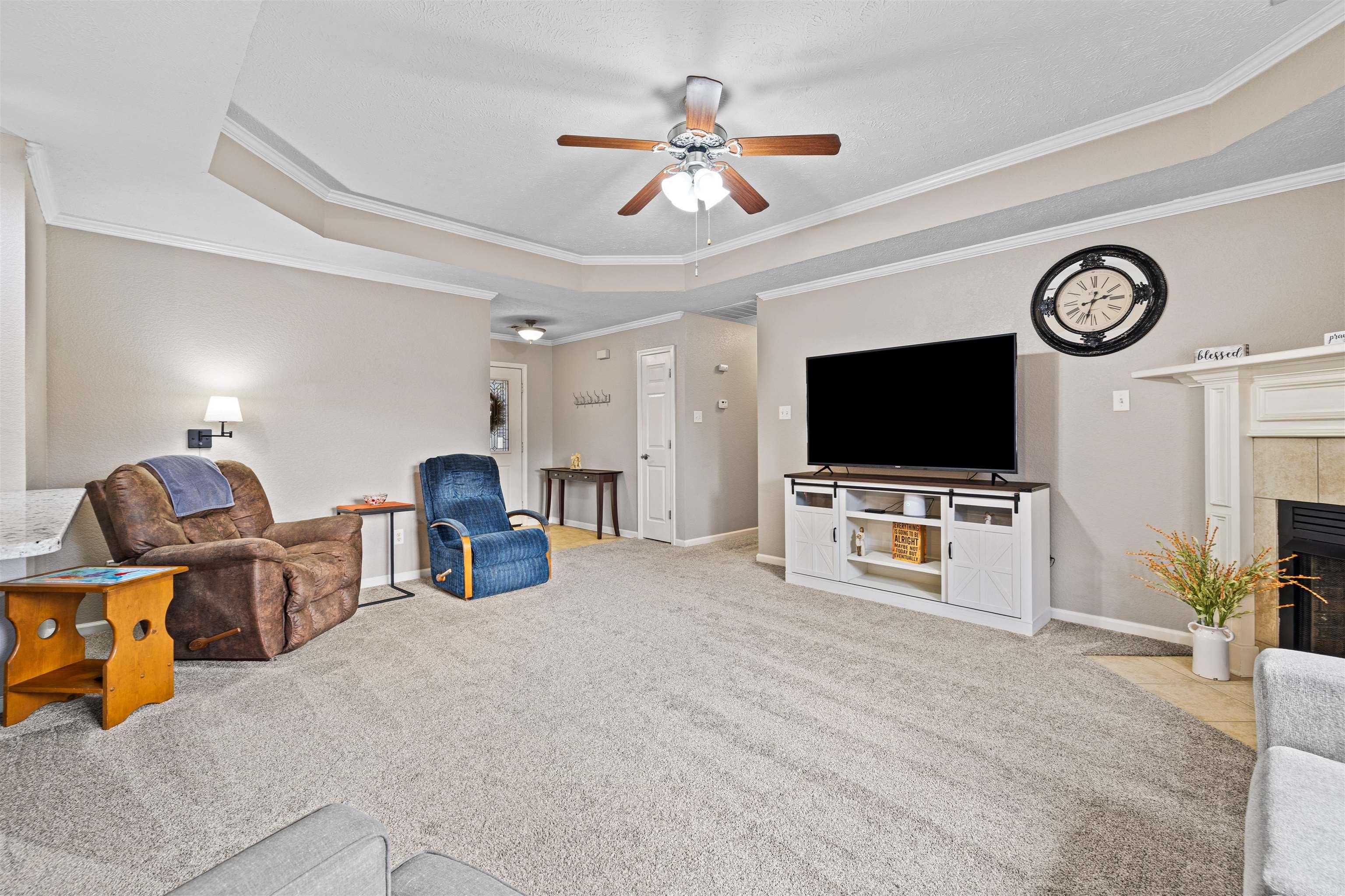 2415 Versailles Dr Drive