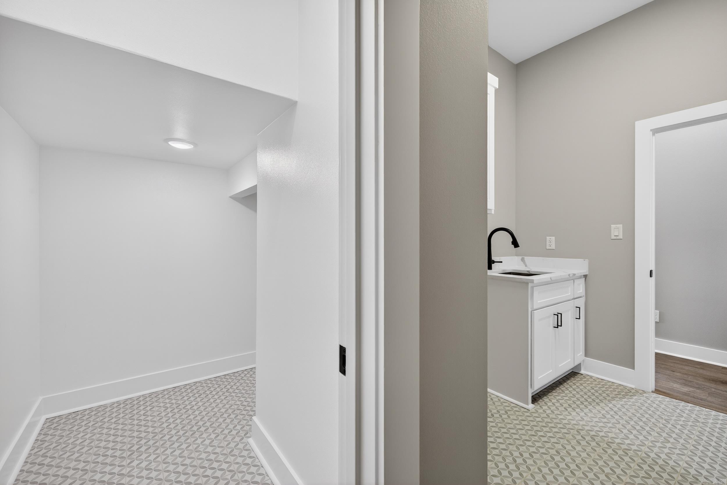 2314 Lakewood Circle