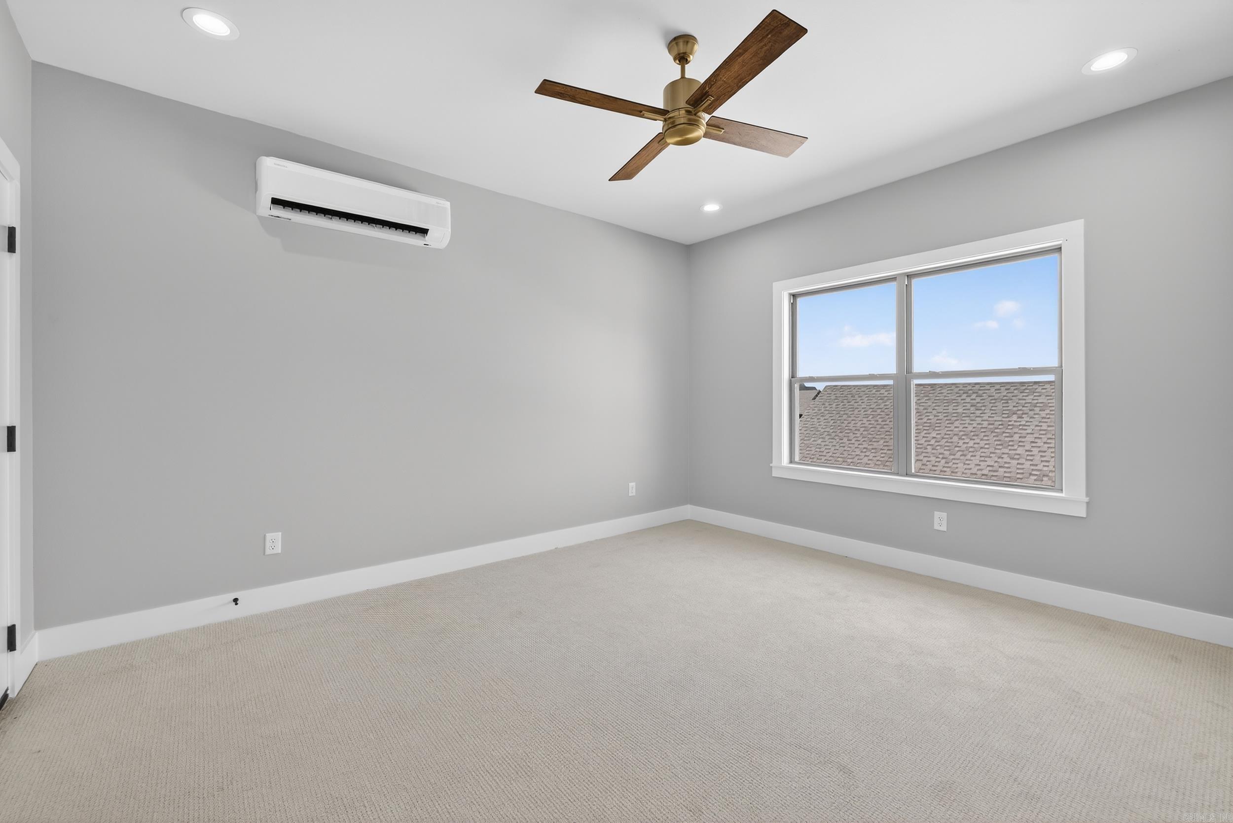 2314 Lakewood Circle