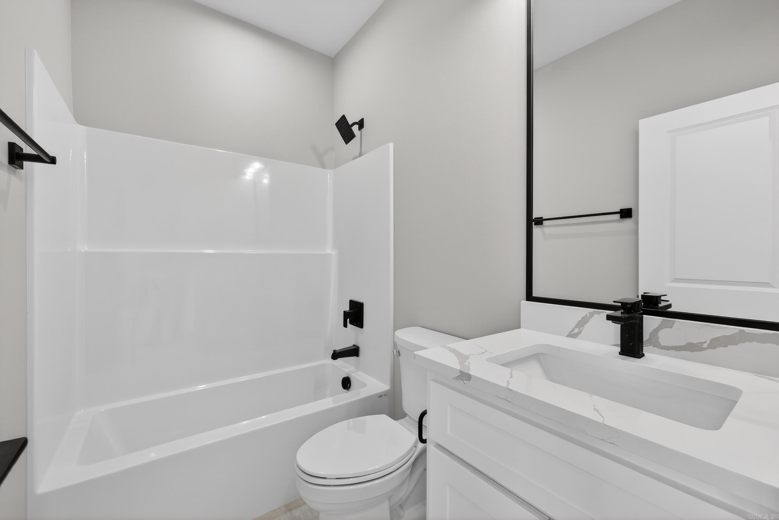 2314 Lakewood Circle