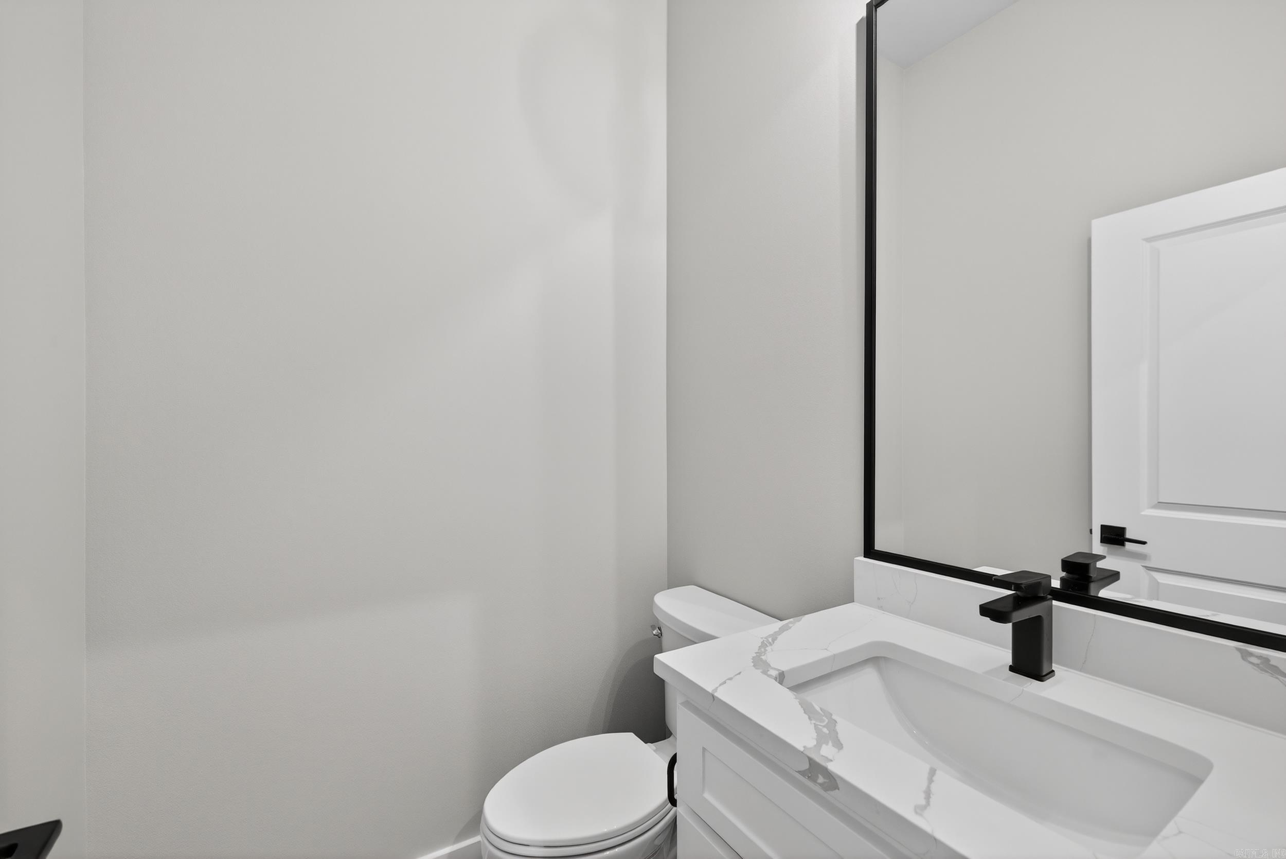 2314 Lakewood Circle