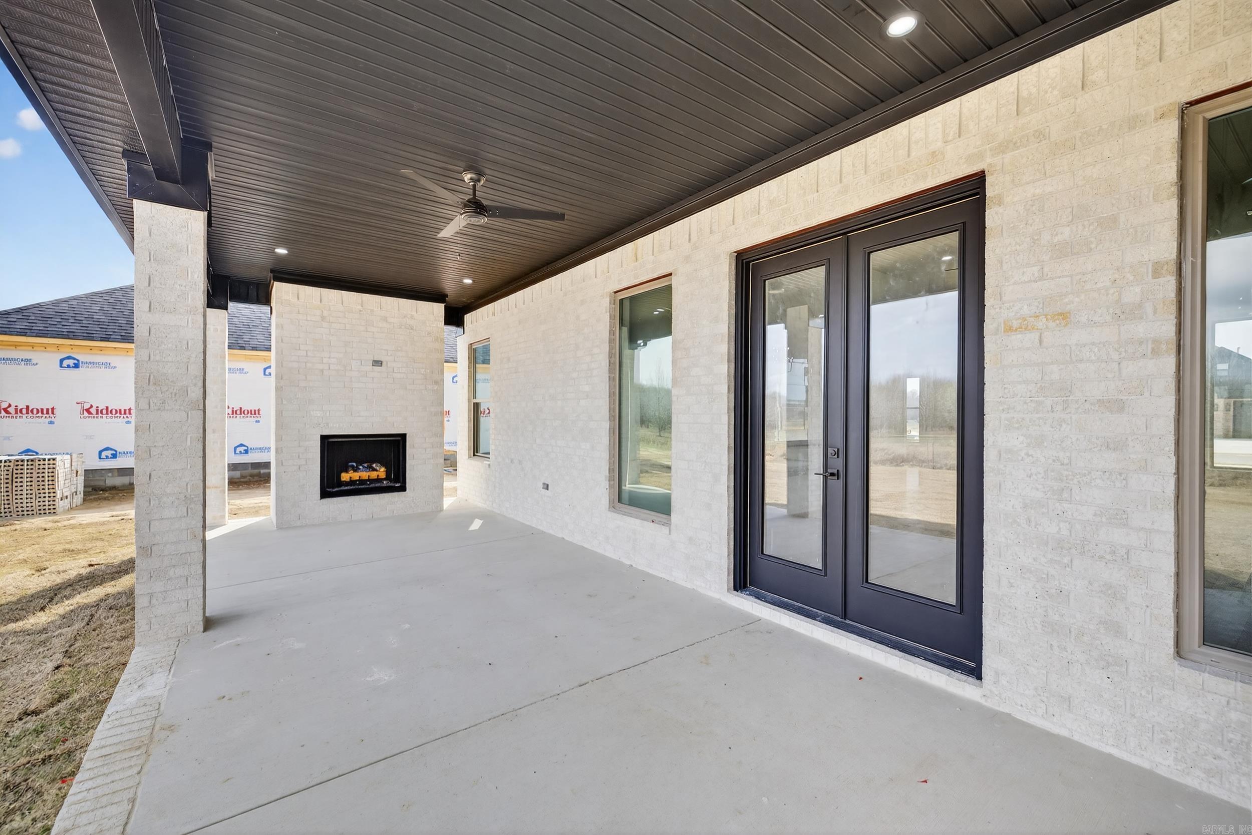 2314 Lakewood Circle