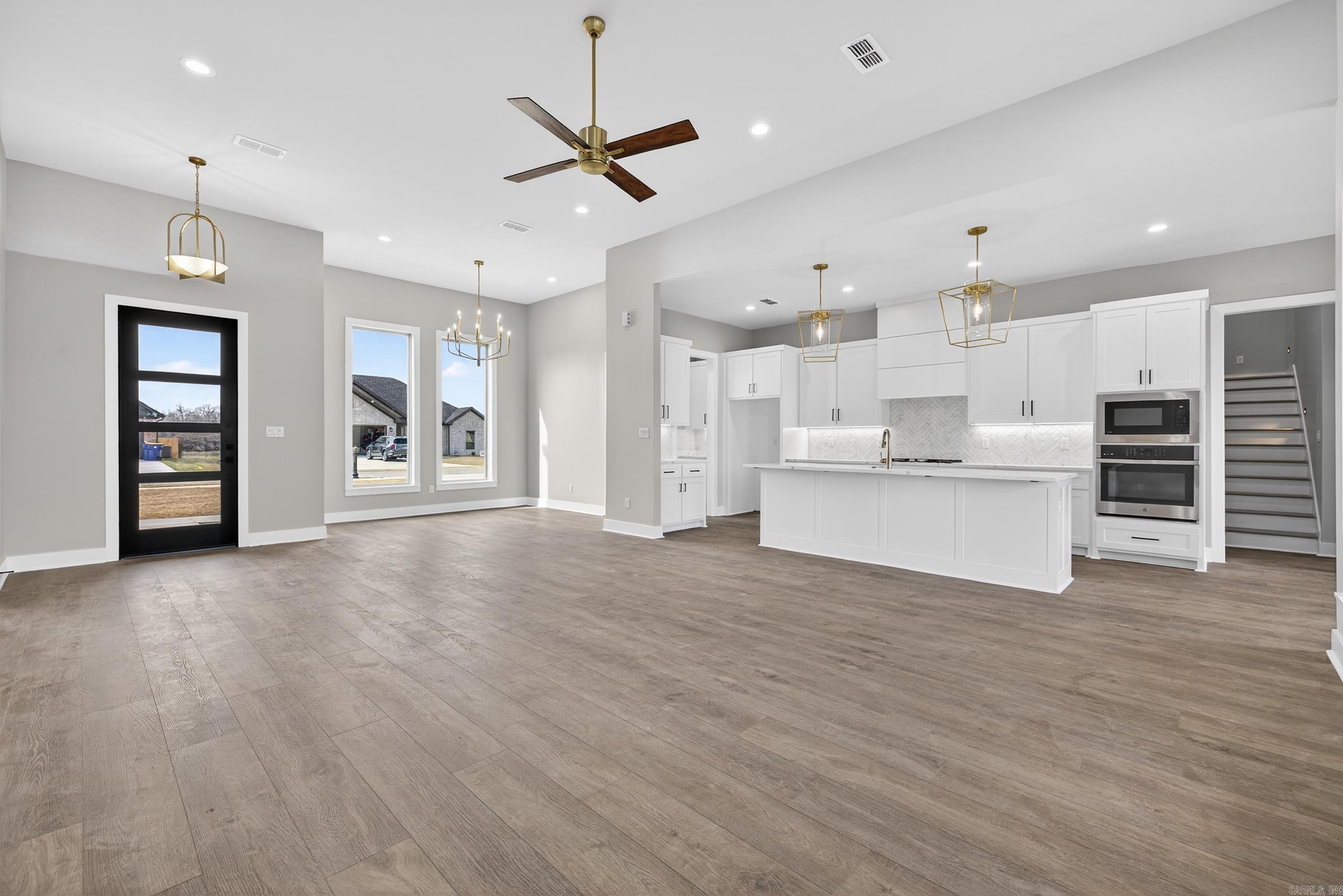 2314 Lakewood Circle