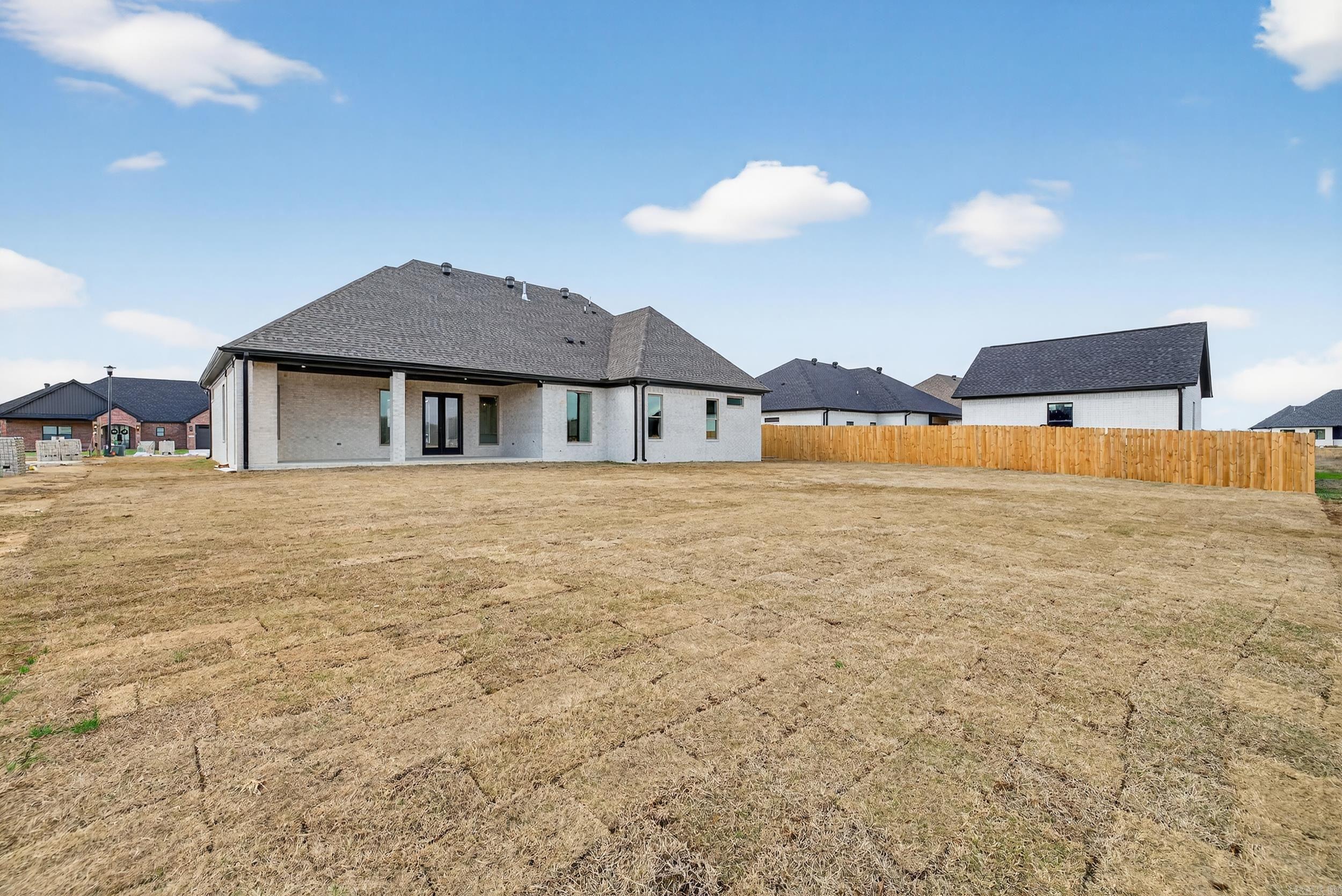 2314 Lakewood Circle