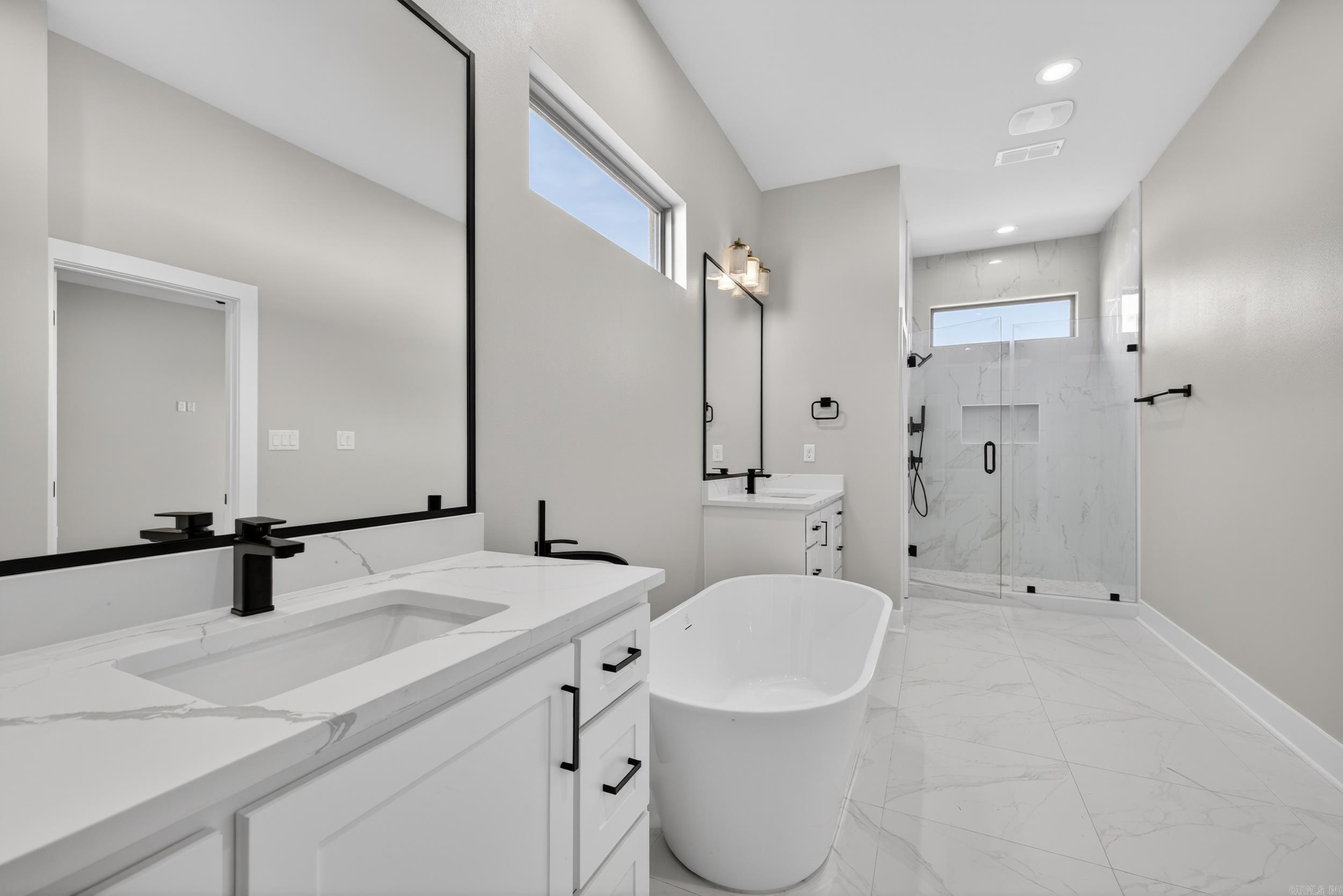 2314 Lakewood Circle