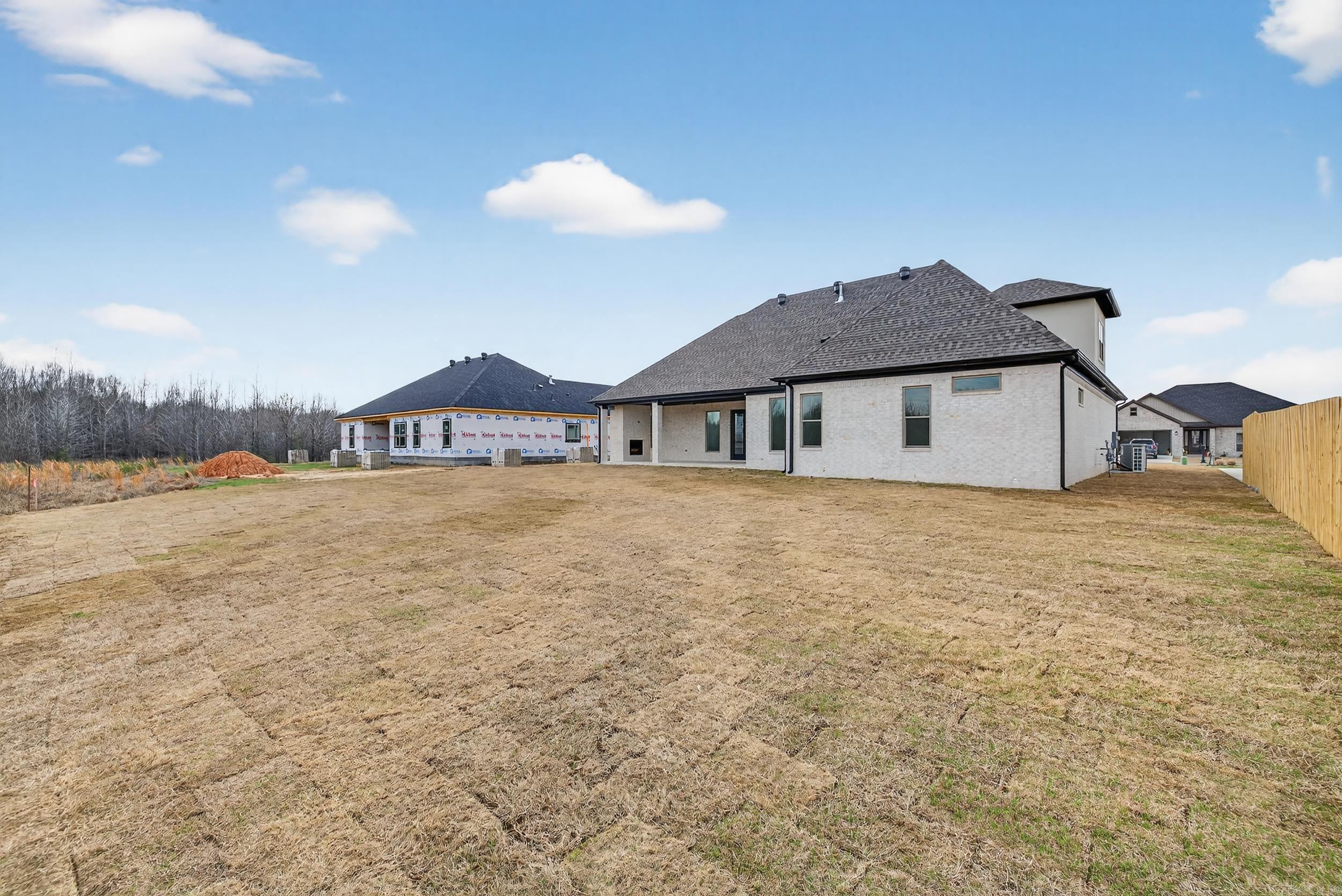 2314 Lakewood Circle