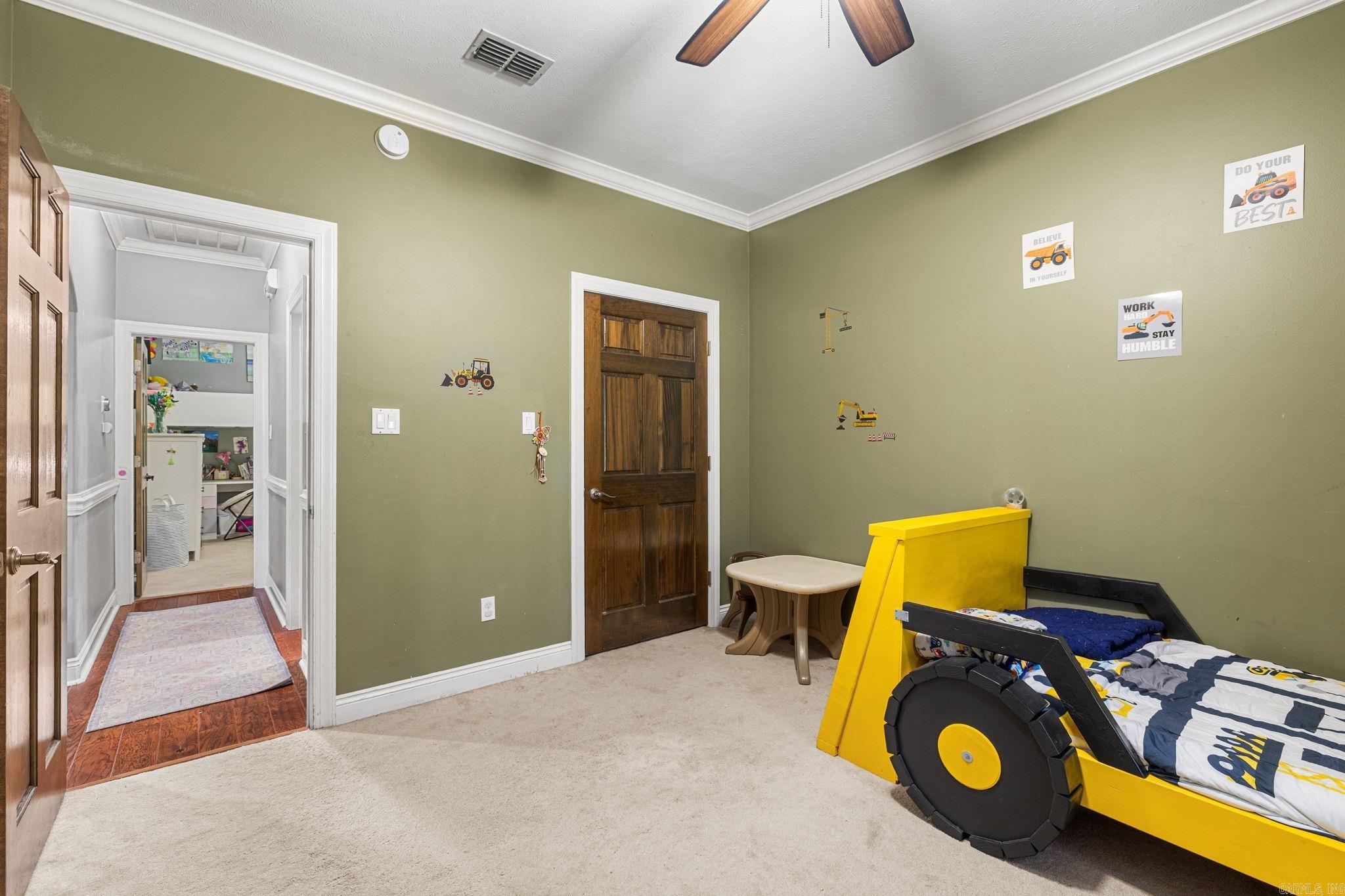 20 Gleneagle Drive