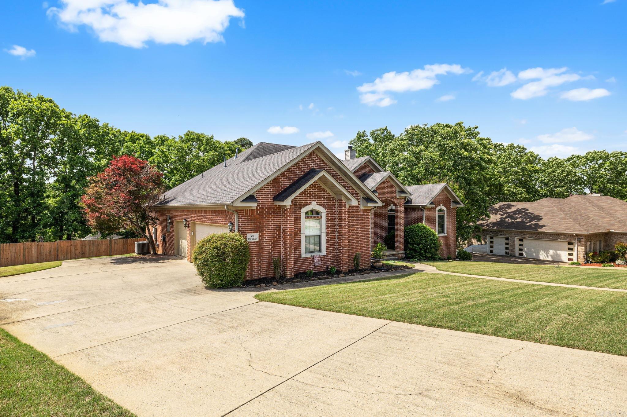 20 Gleneagle Drive
