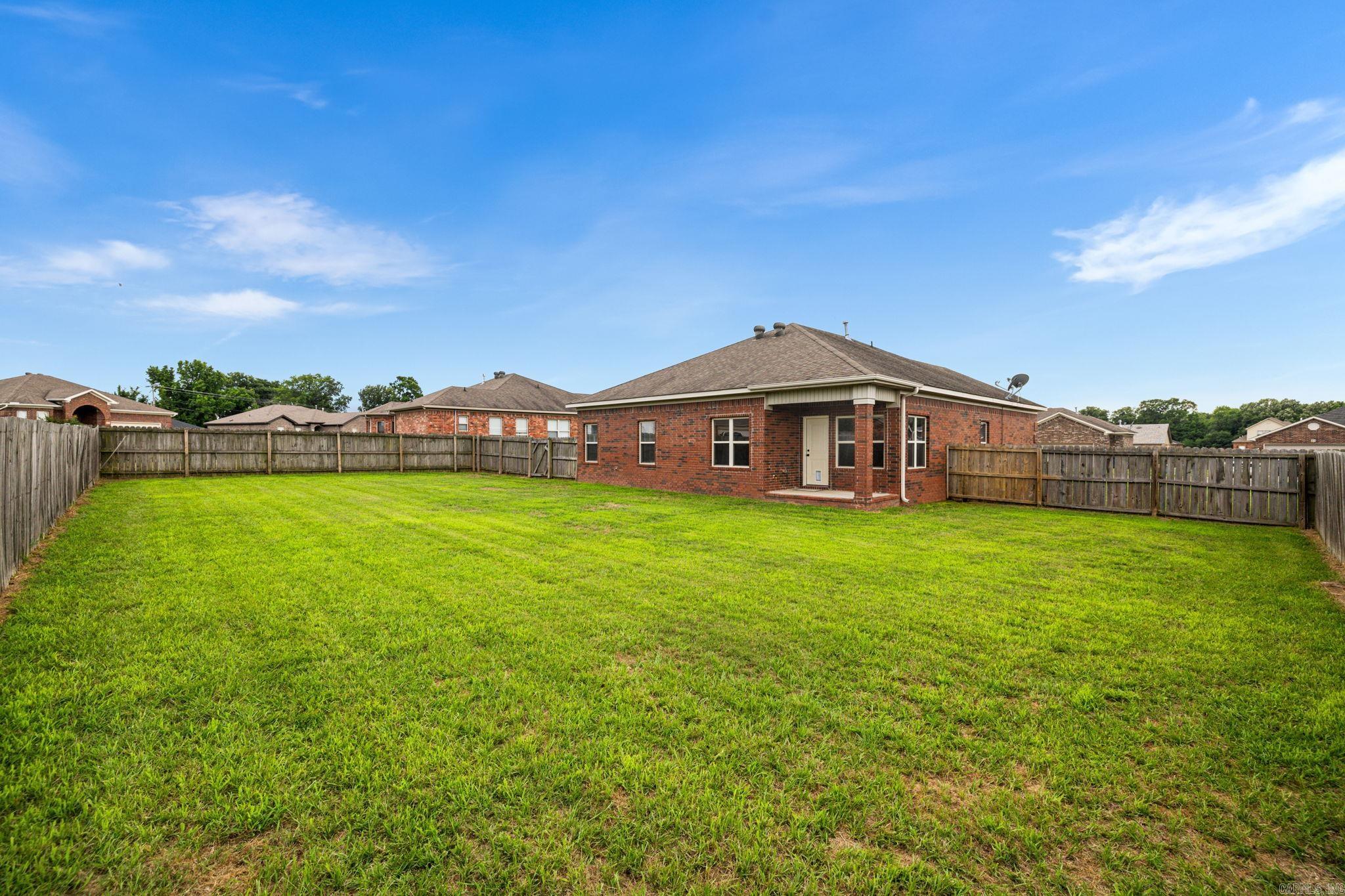 17 Stonehenge Drive