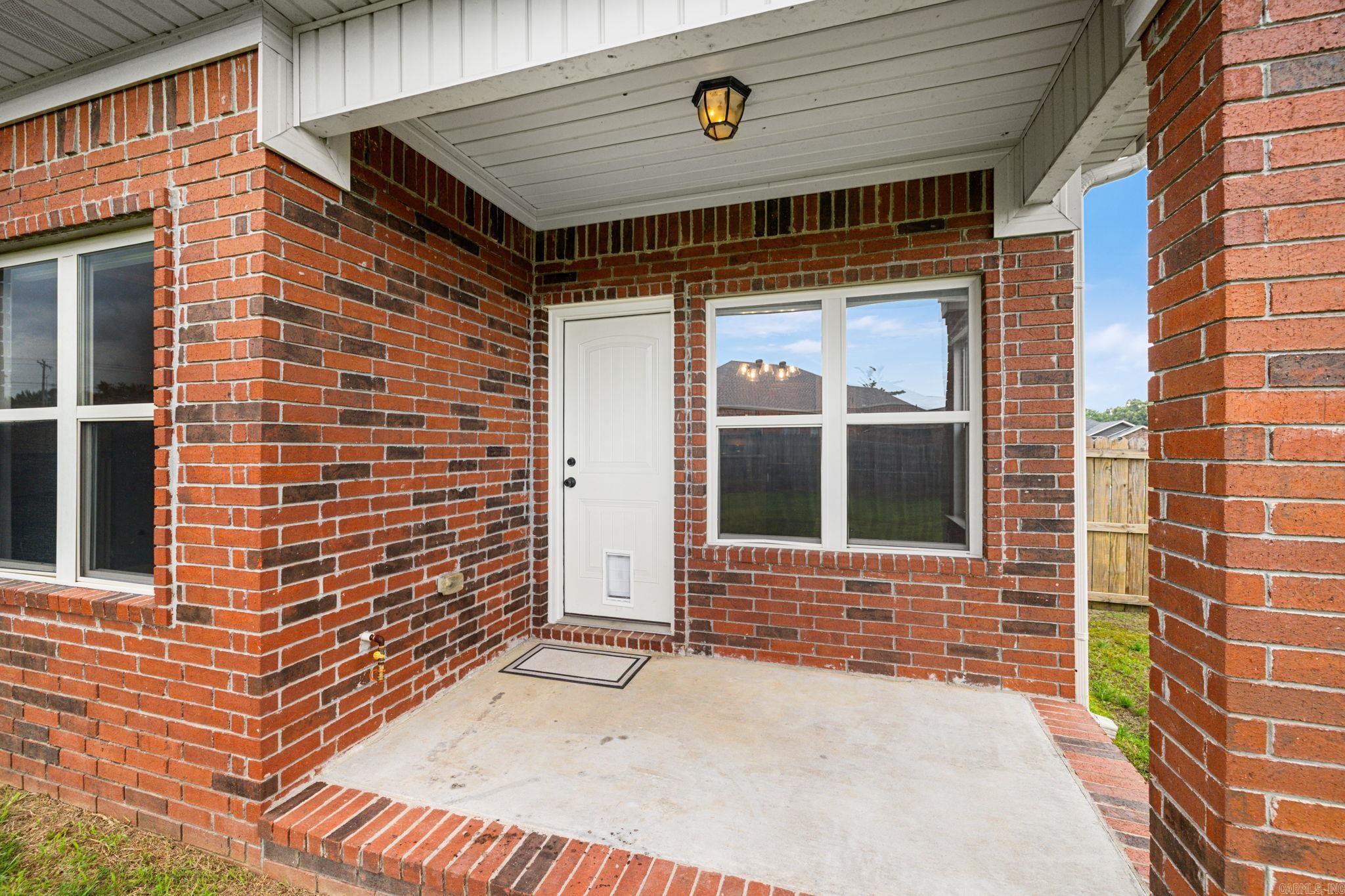 17 Stonehenge Drive