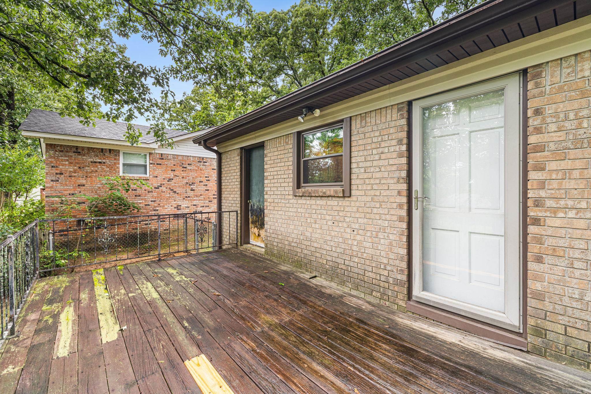302 Longfield Avenue