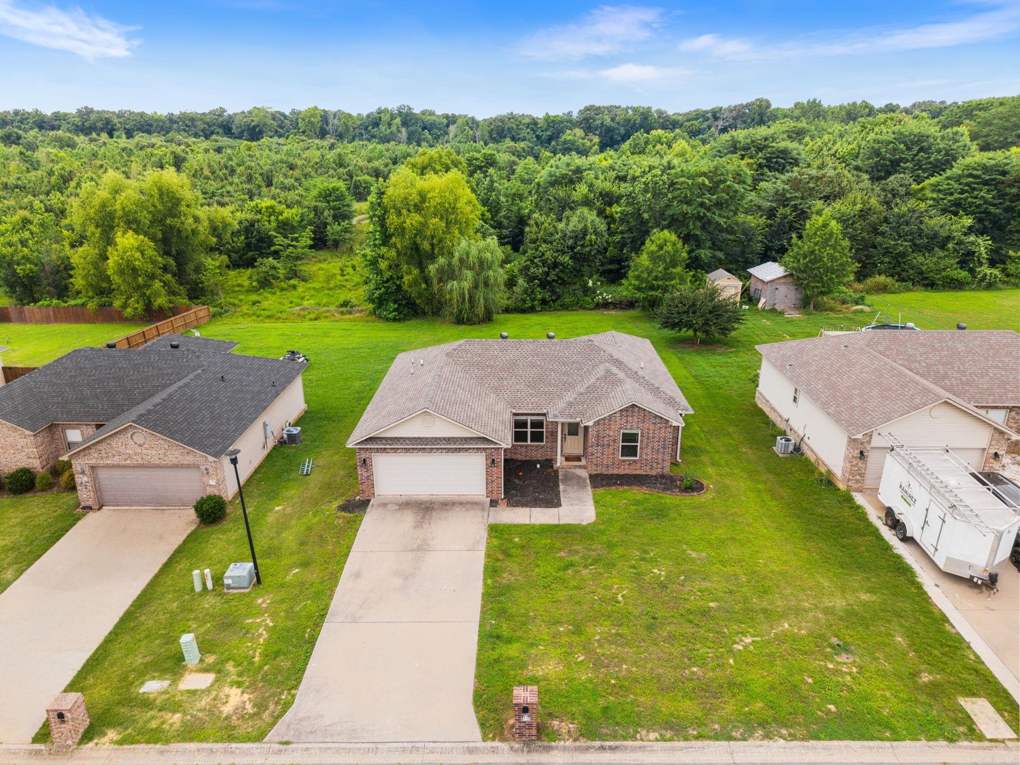 27 Mill Creek Drive