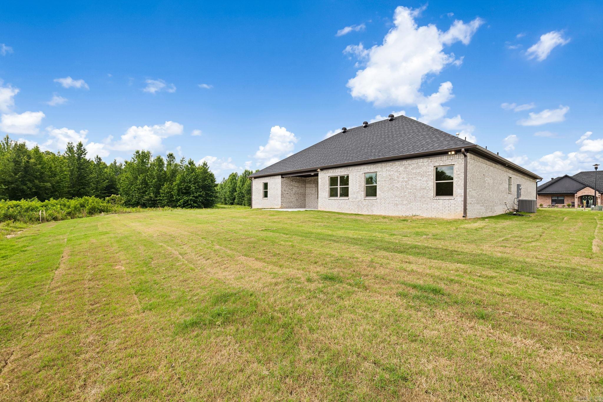 2312 Lakewood Circle