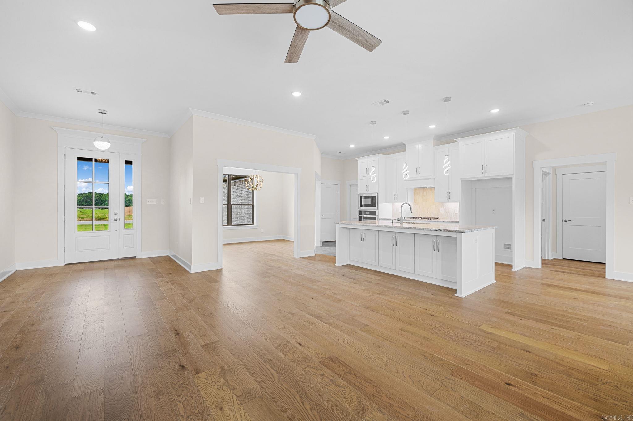 2312 Lakewood Circle