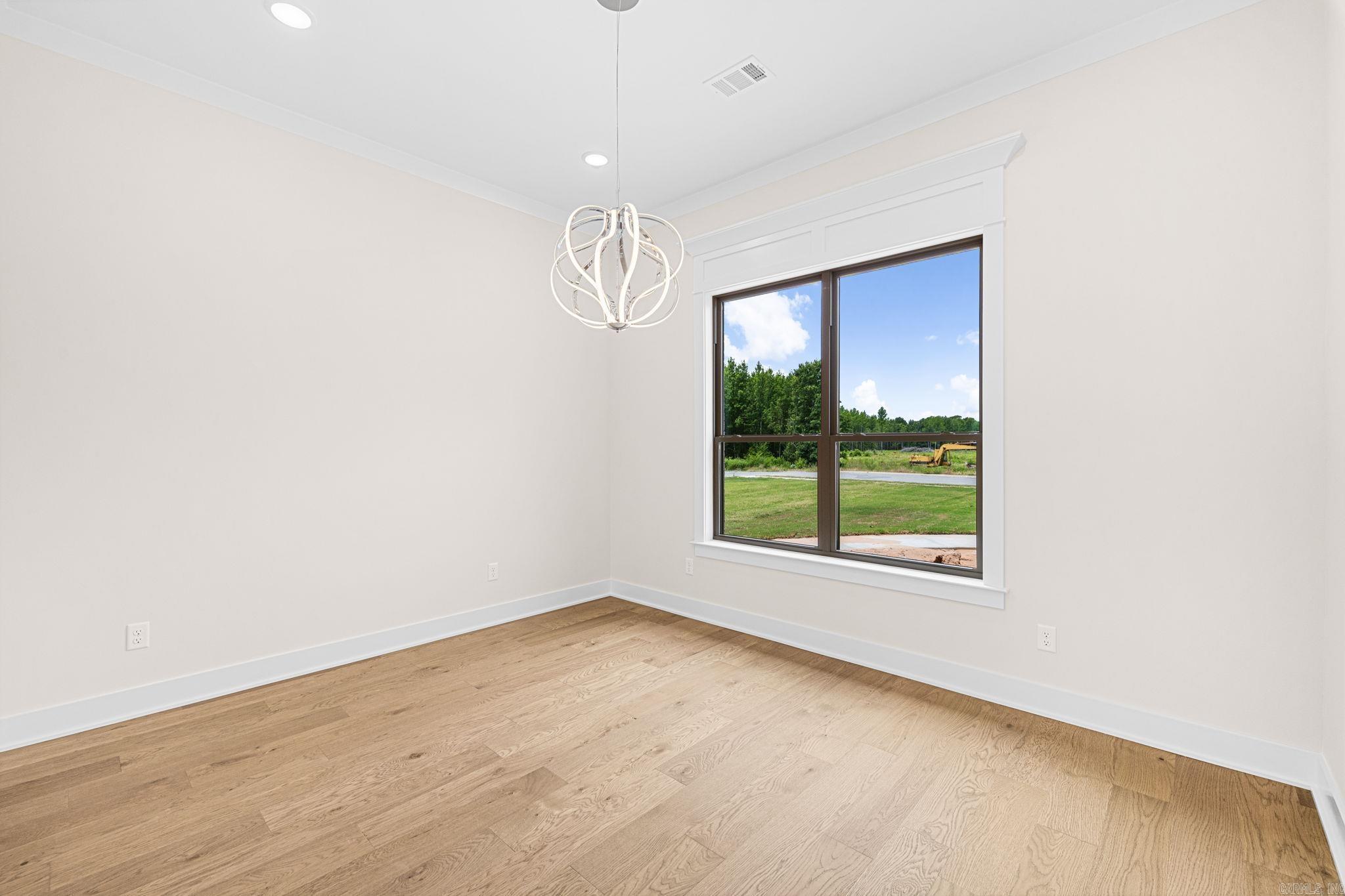 2312 Lakewood Circle