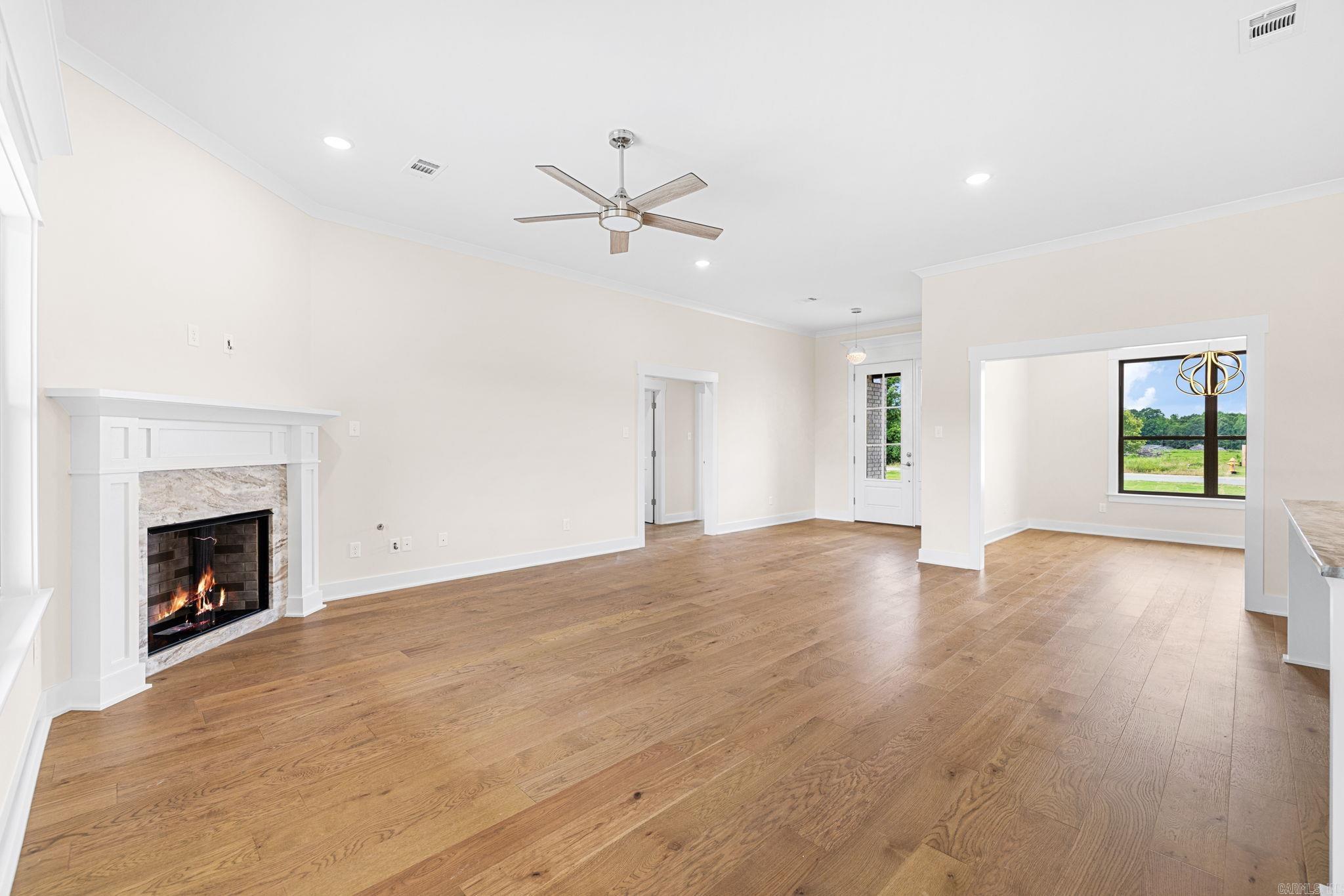 2312 Lakewood Circle
