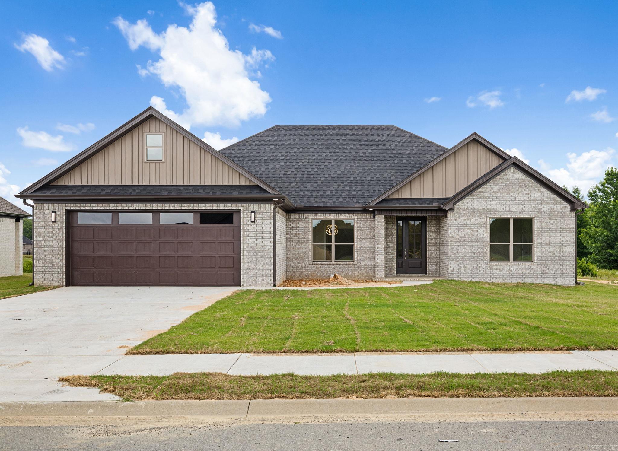 2312 Lakewood Circle