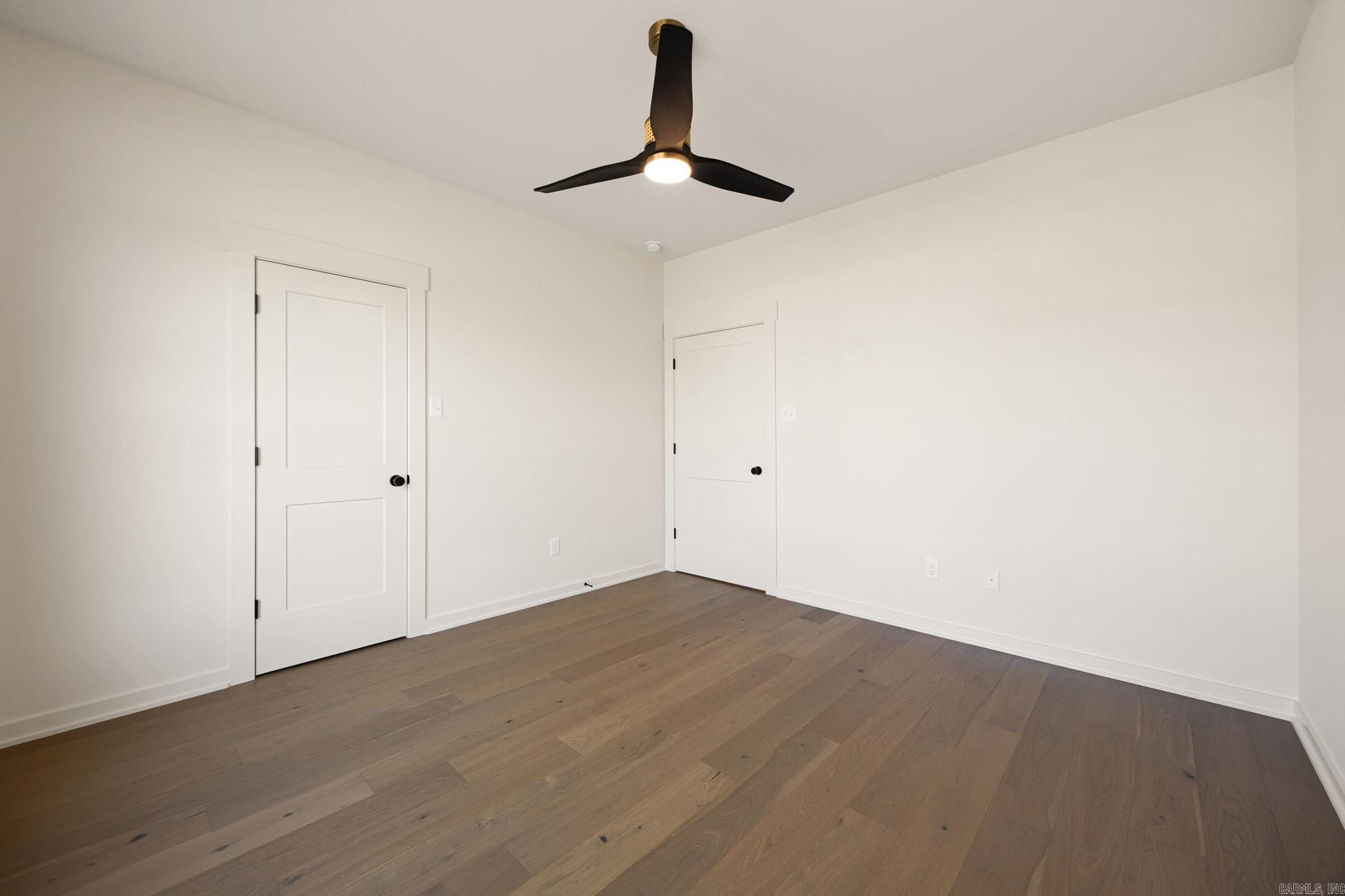 2324 Lakewood Circle