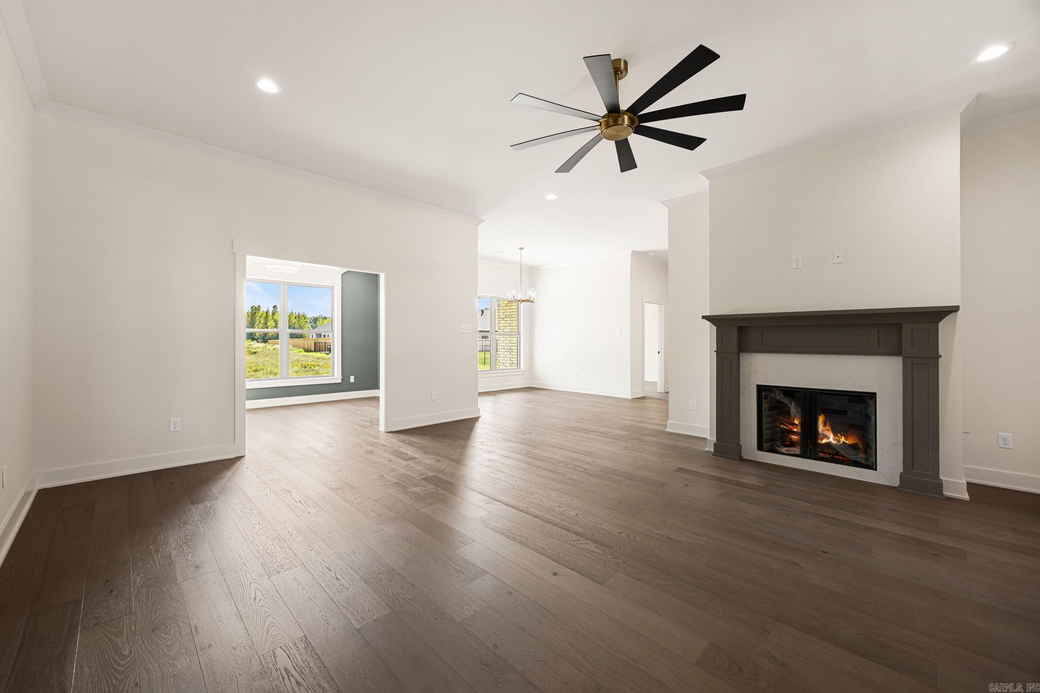 2324 Lakewood Circle