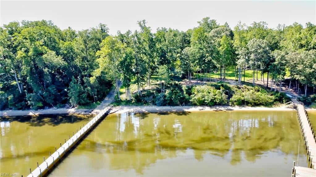 8024 Riverwatch DR