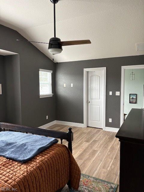 2221 Kirkby LN