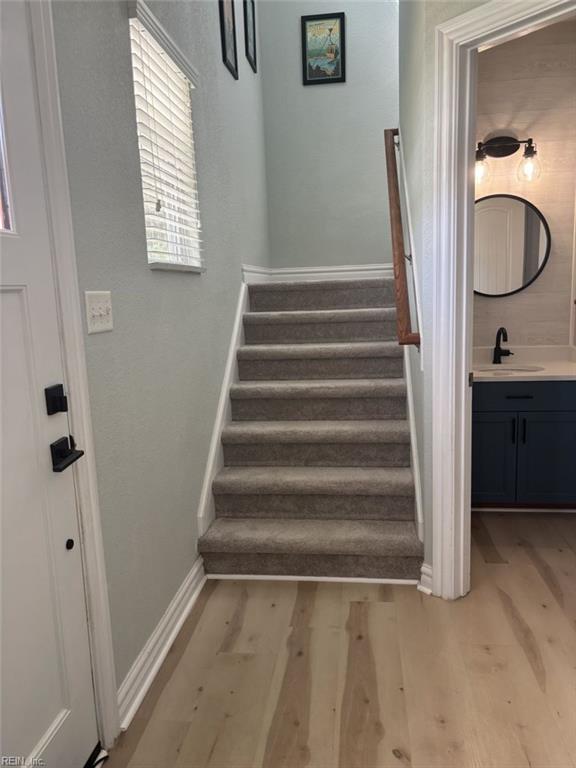 2221 Kirkby LN