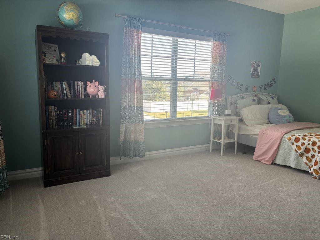 2221 Kirkby LN