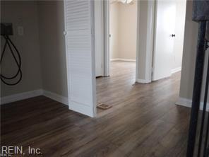 584 Registry LN