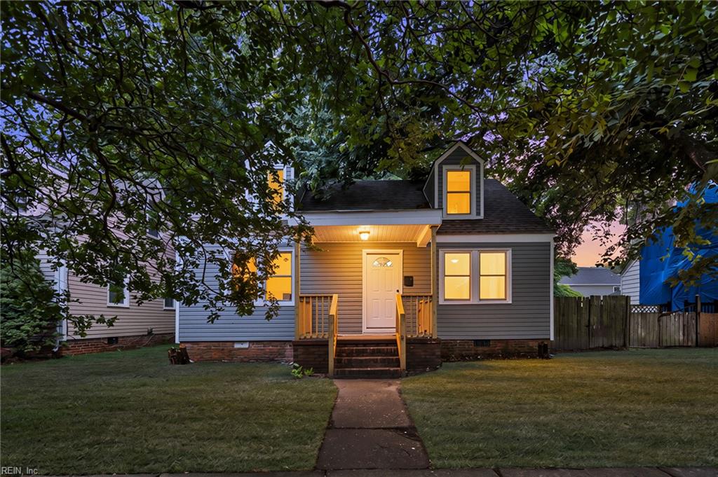 329 E Randall AVE