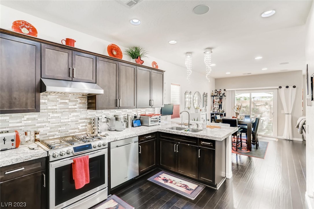 7279 Sterling Rock Avenue