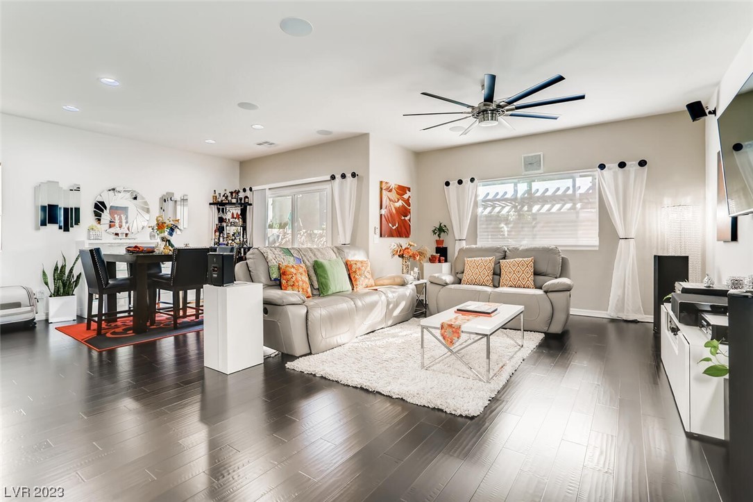 7279 Sterling Rock Avenue