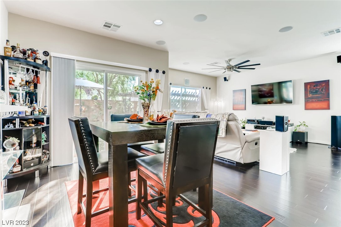 7279 Sterling Rock Avenue