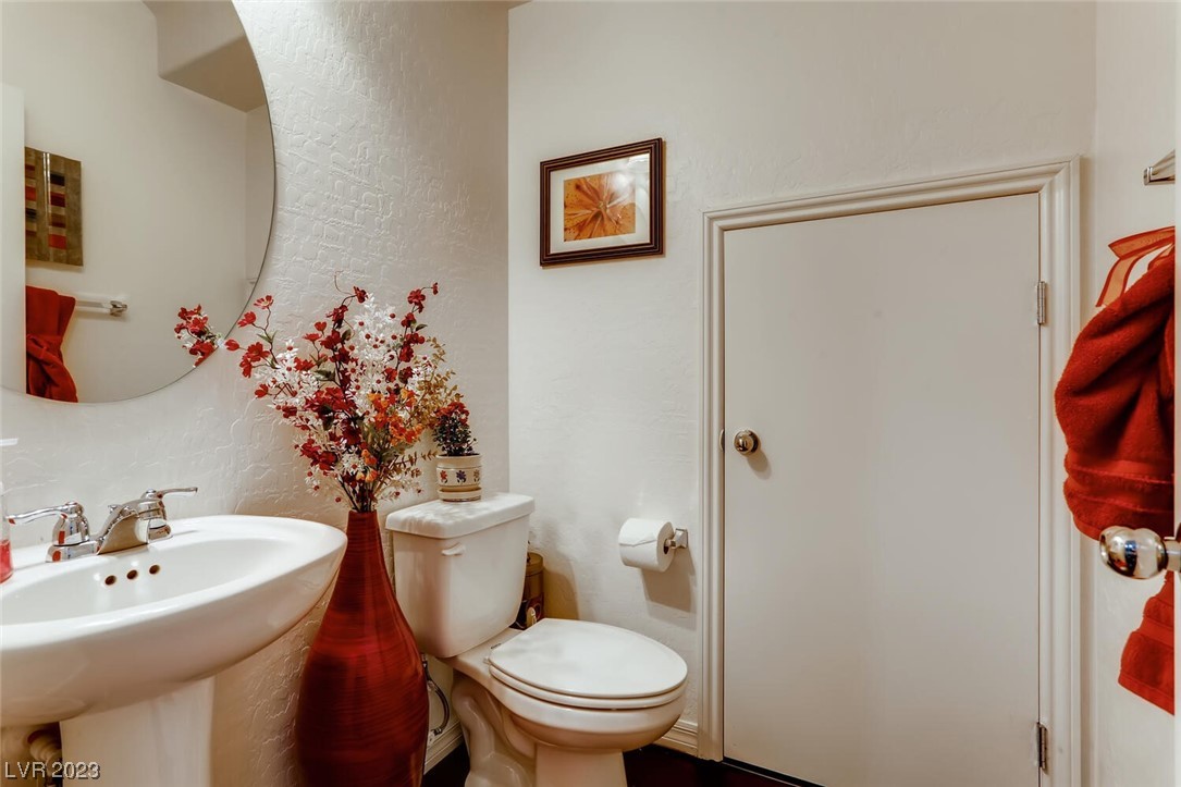 7279 Sterling Rock Avenue