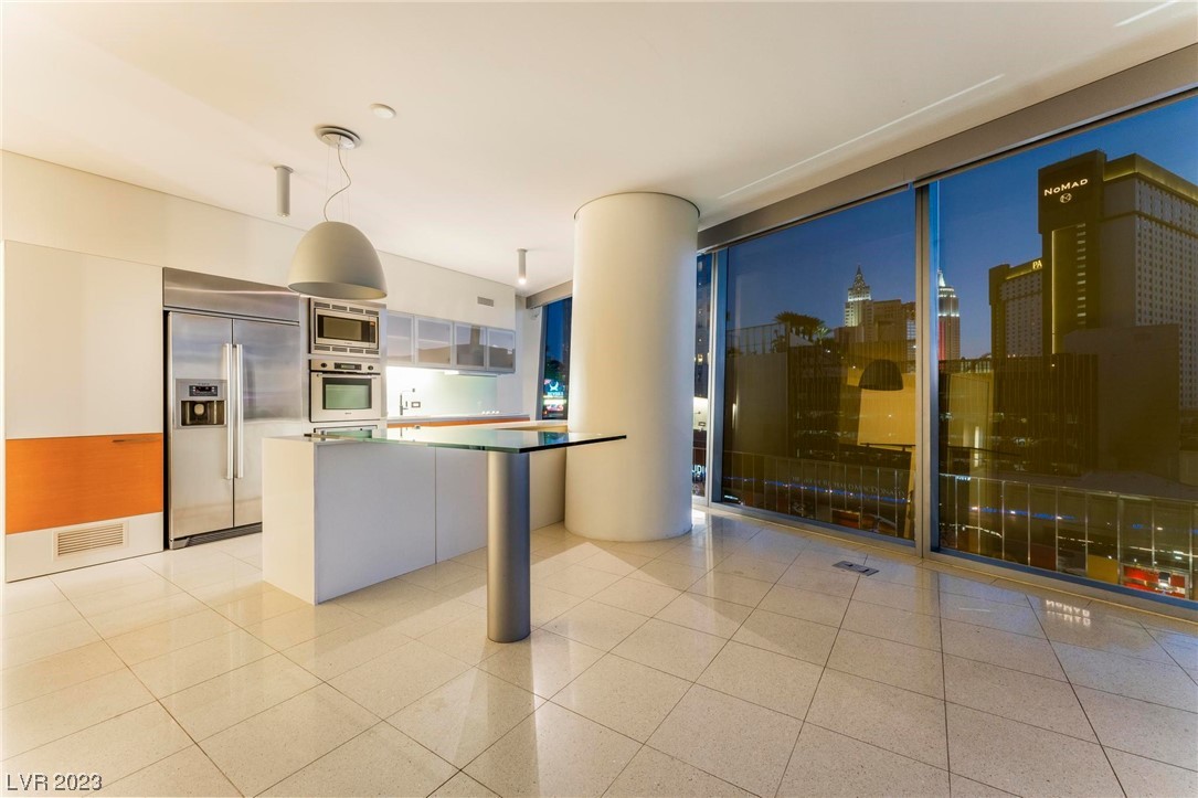 3726 Las Vegas Boulevard 306