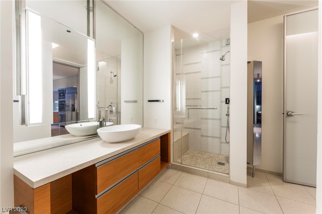 3726 Las Vegas Boulevard 306