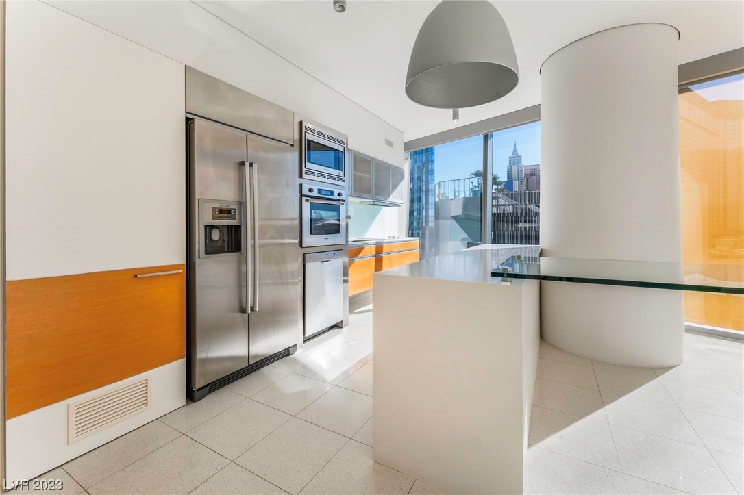 3726 Las Vegas Boulevard 306