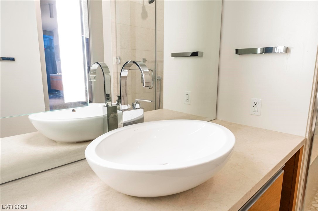 3726 Las Vegas Boulevard 306