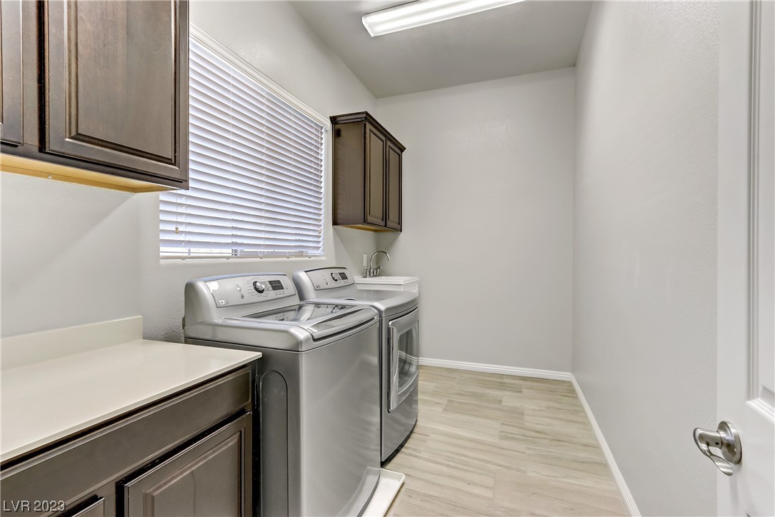 77 Einstein Ridge Way