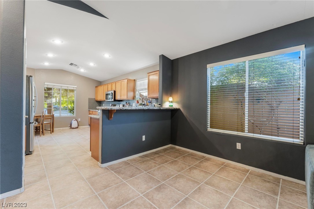 3670 Saint Nazaire Avenue