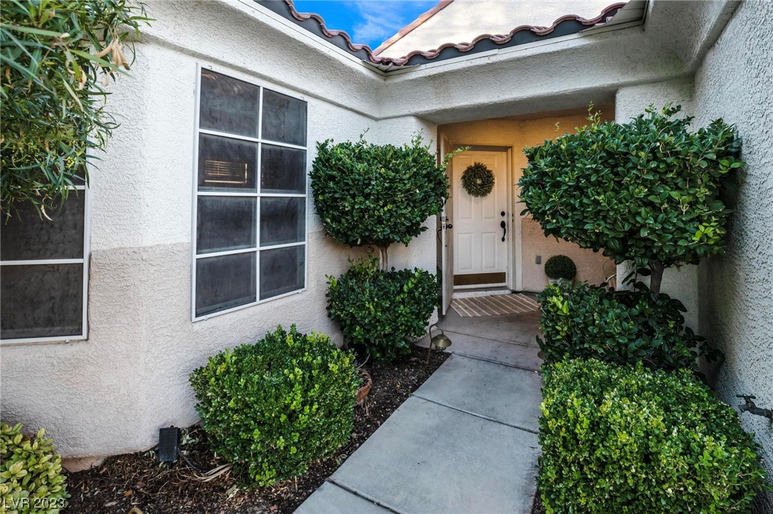 3670 Saint Nazaire Avenue