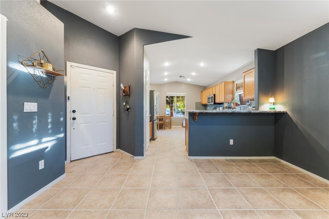 3670 Saint Nazaire Avenue