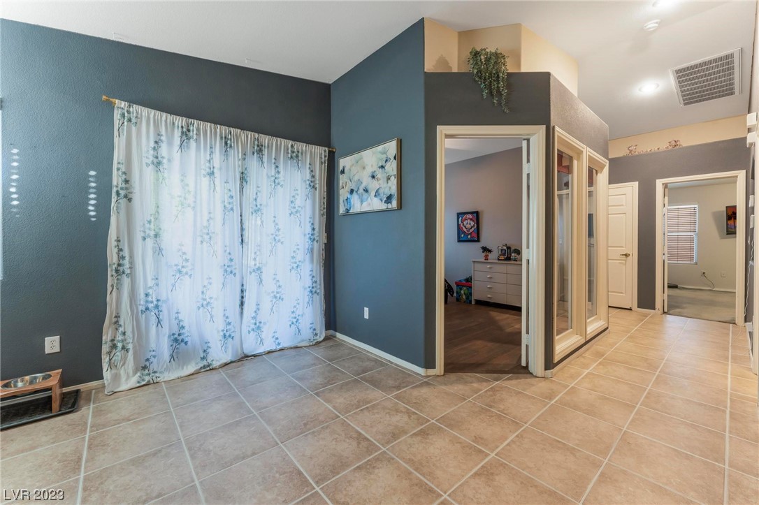 3670 Saint Nazaire Avenue