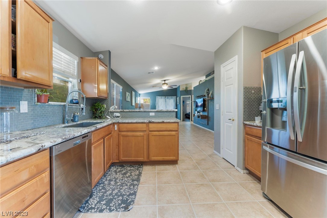 3670 Saint Nazaire Avenue