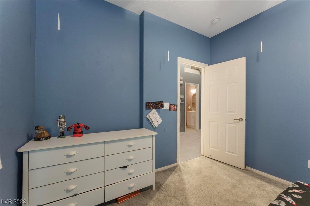 3670 Saint Nazaire Avenue