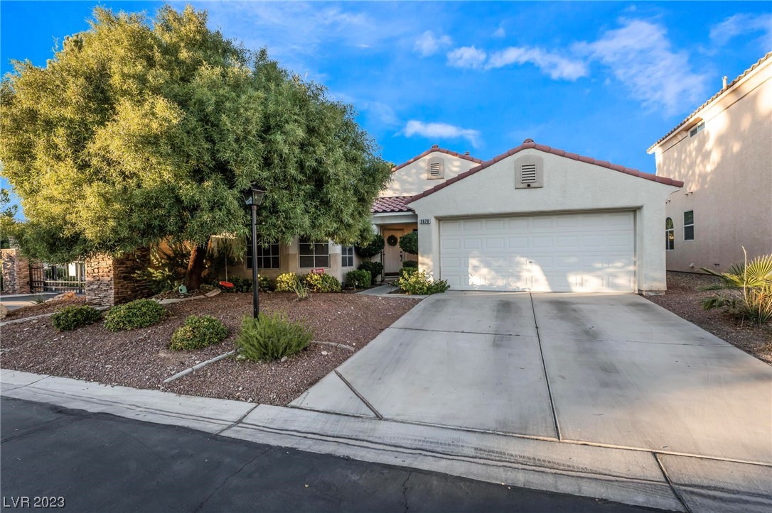 3670 Saint Nazaire Avenue