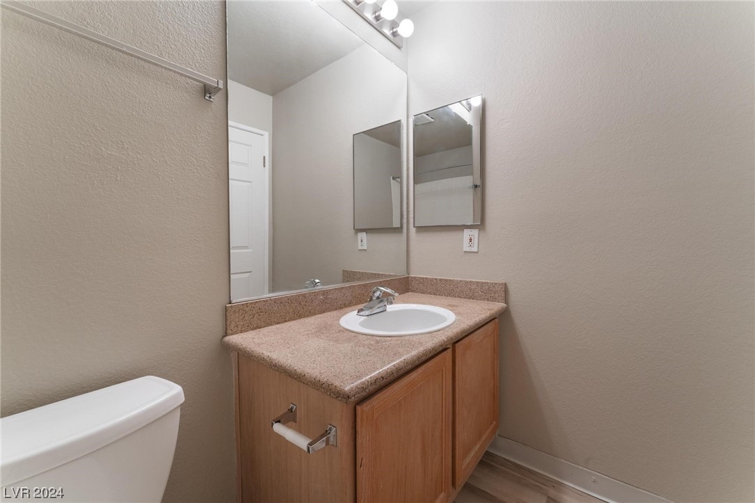 8600 CHARLESTON Boulevard 1033