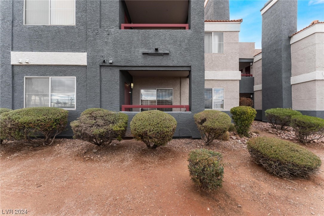 8600 CHARLESTON Boulevard 1033