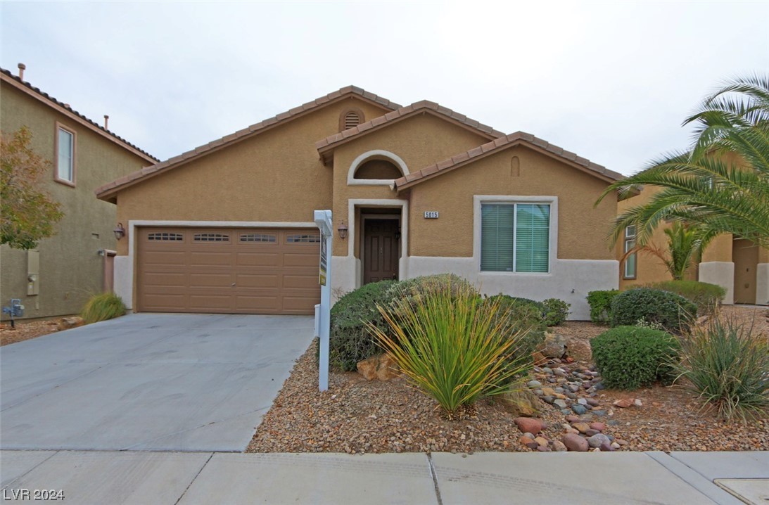 5015 Echo Shire Avenue